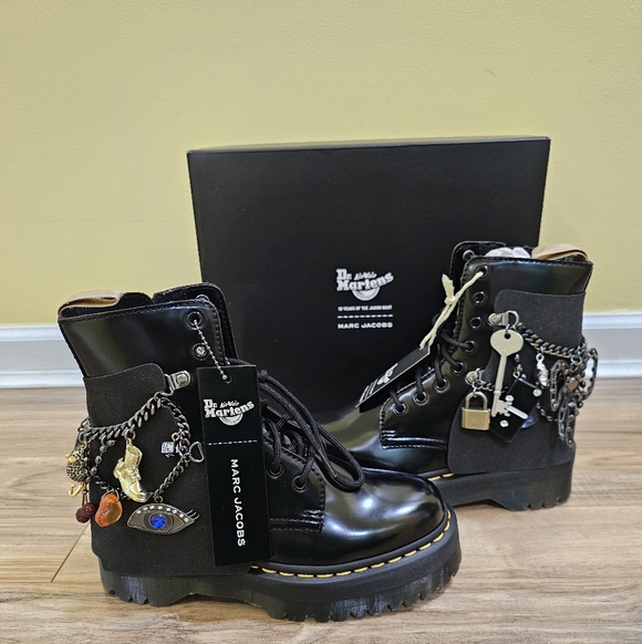 New Dr. Martens X Marc Jacobs 10 Years of the Jadon Boot - Picture 10 of 16